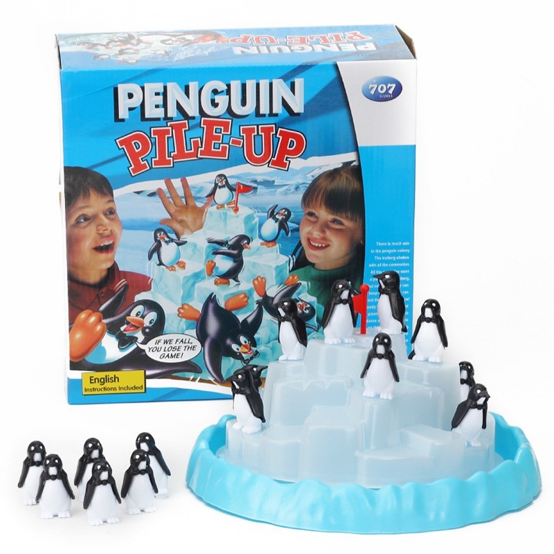 Board Game Saboteur - Iceberg Stacked Penguin Balanced Toys Board